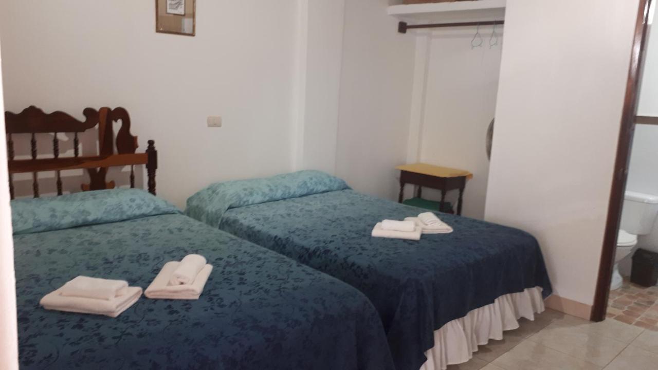 Hostal Villa Brisa Ballenita Bagian luar foto